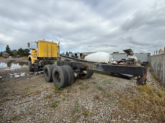 Image for 1979 Kenworth W900A T/A Cab and Chassis