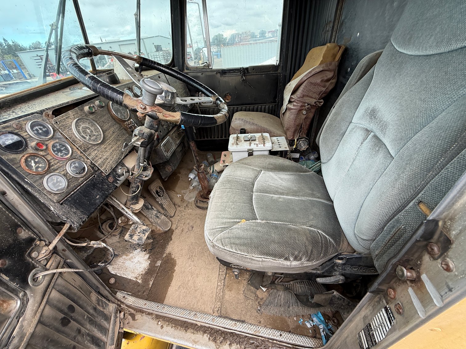 Image for 1979 Kenworth W900A T/A Cab and Chassis