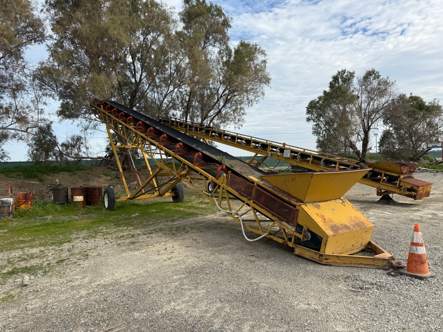 Image for Custom Conveyor & Fabrication Inc RSD36X60 Stacker