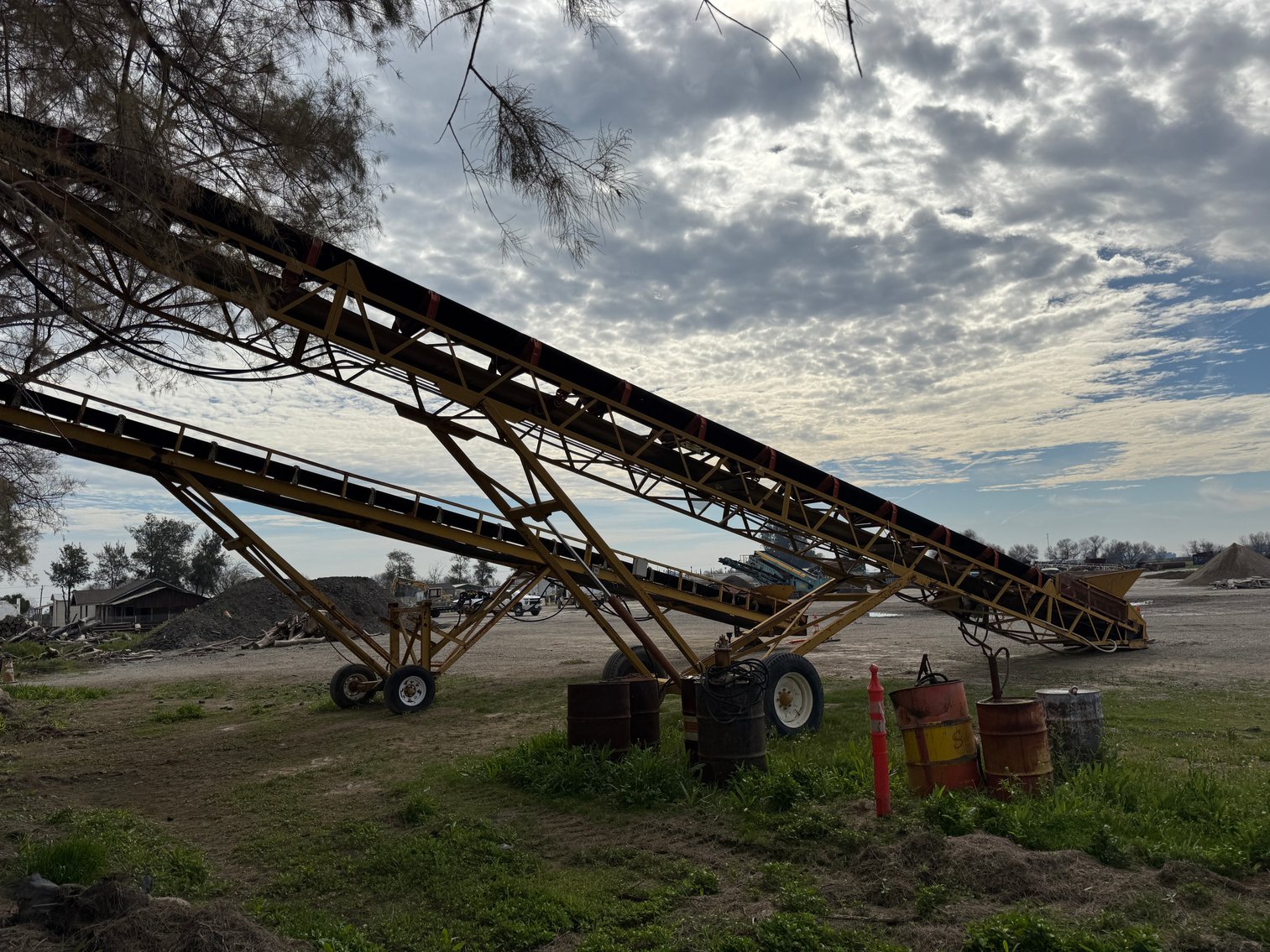 Image for Custom Conveyor & Fabrication Inc RSD36X60 Stacker