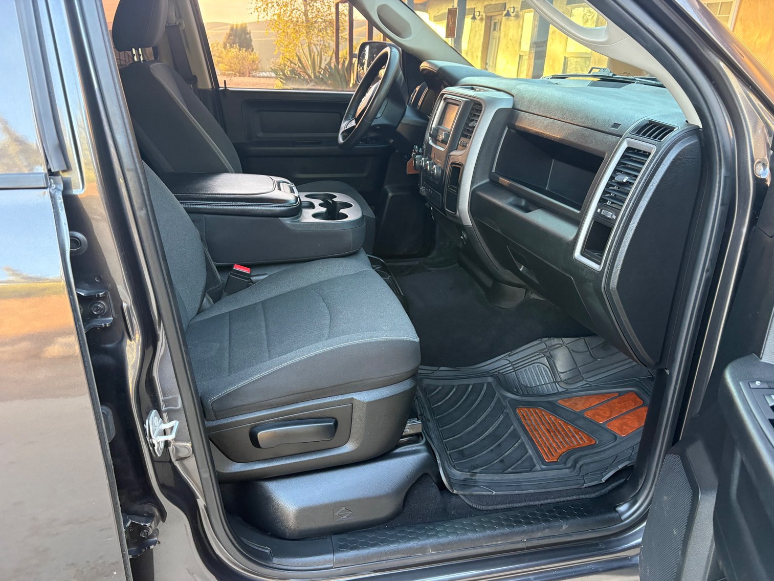 Image for 2021 Ram 1500 Classic, $19,000