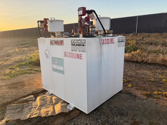 Image for 1000 Gallon Tiger Diesel Tank