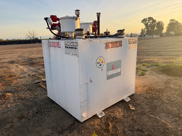 Image for 1000 Gallon Tiger Diesel Tank