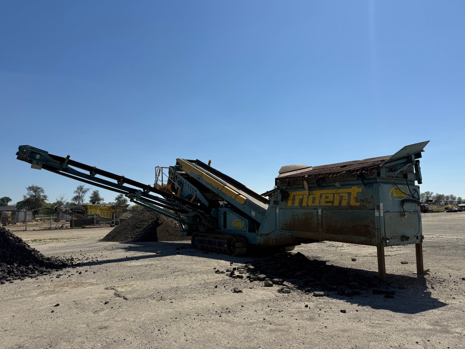 Image for 2002 Trident Screen