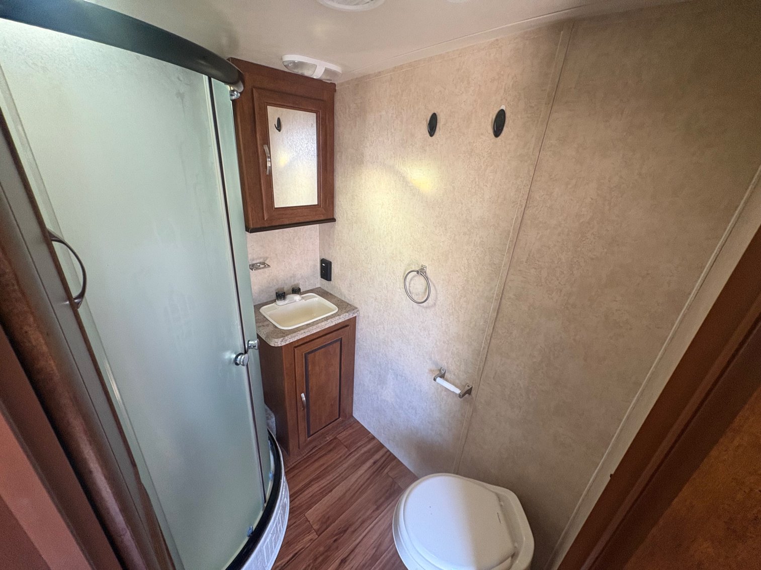 Image for 2015 Forest River Vibe 268RKS Extreme Lite Travel Trailer, $15,000