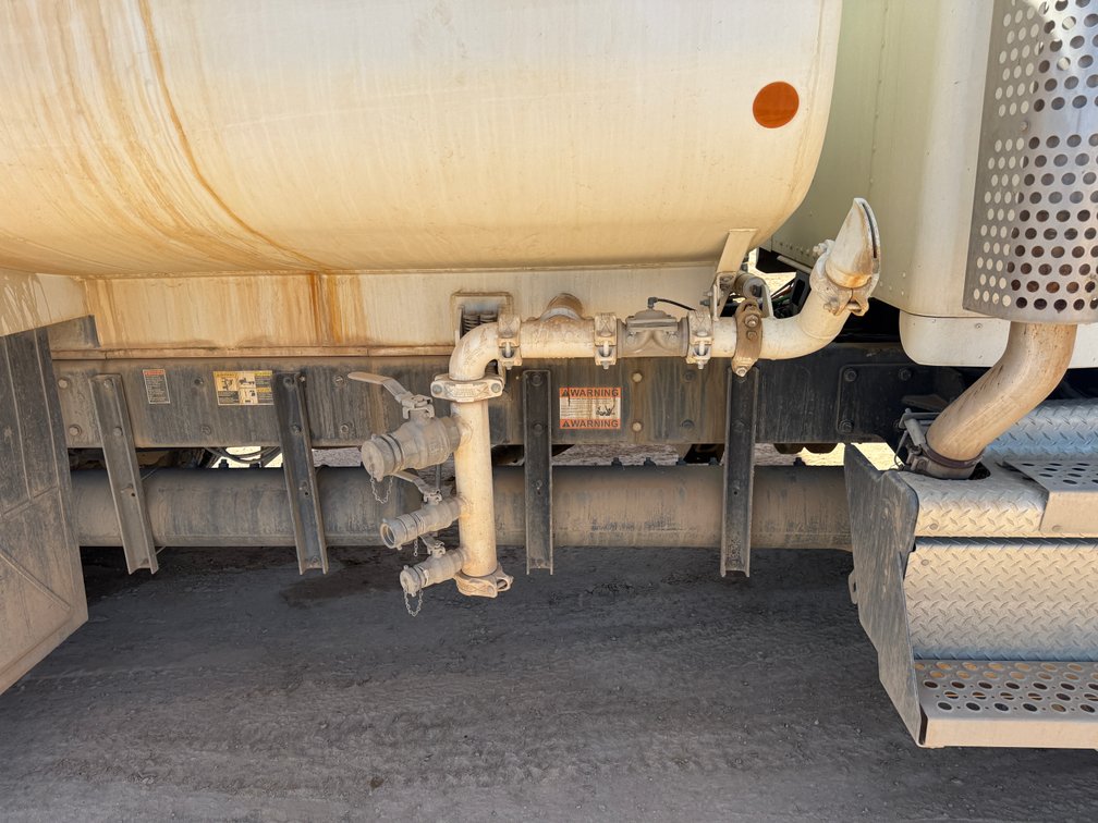 Image for 2022 Kenworth T/A Water Truck