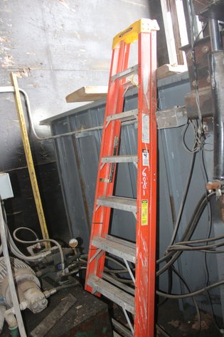 Image for Werner 8' Fiberglass Ladder