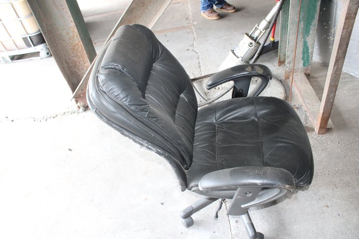 Image for (2) Chairs
