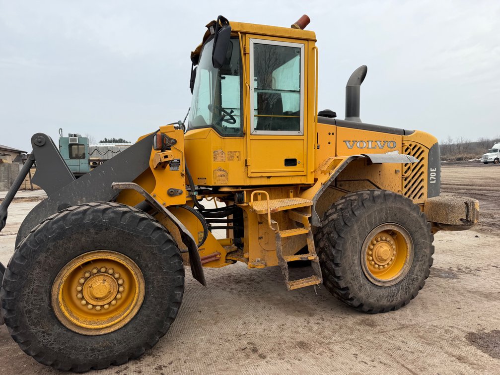 Image for 2004 Volvo L70E