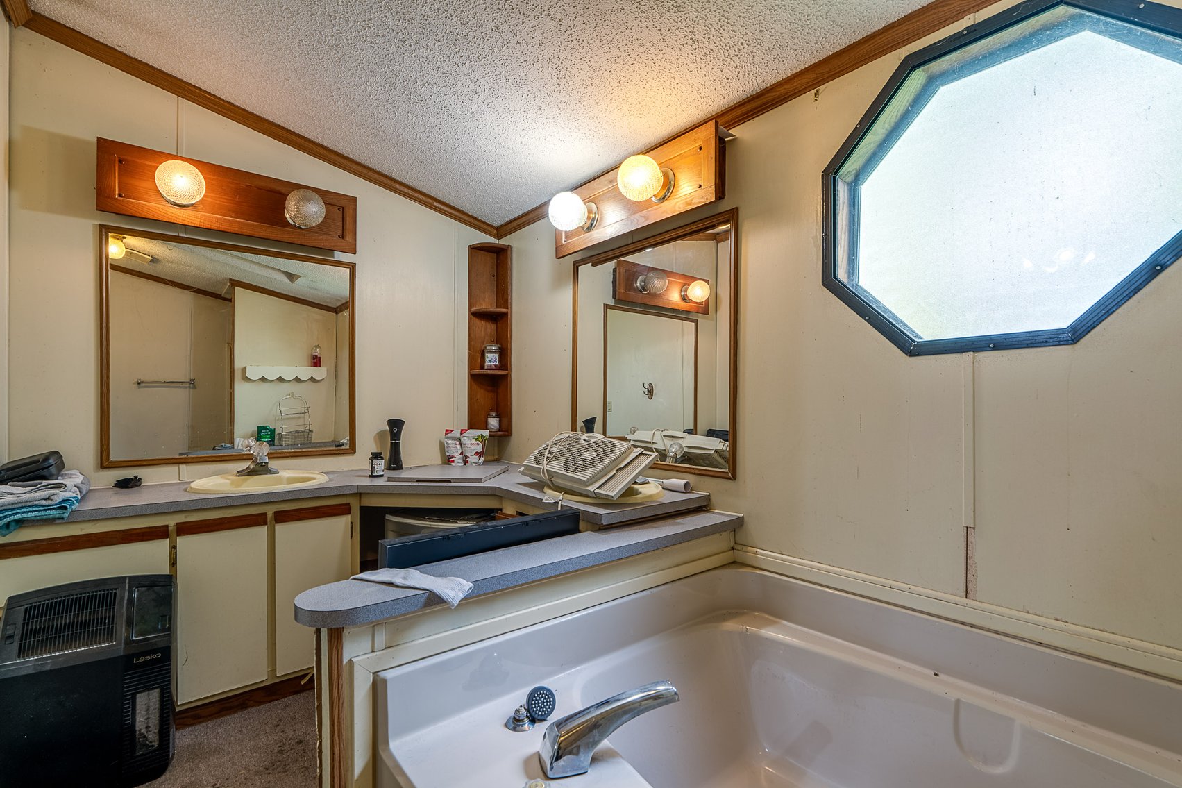 Image for Short Notice Real Estate Auction
