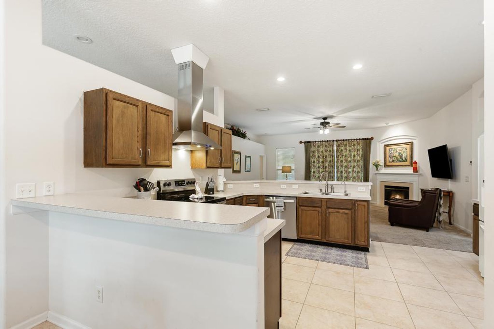 Image for Stunning Home in Prime Mandarin Location! 