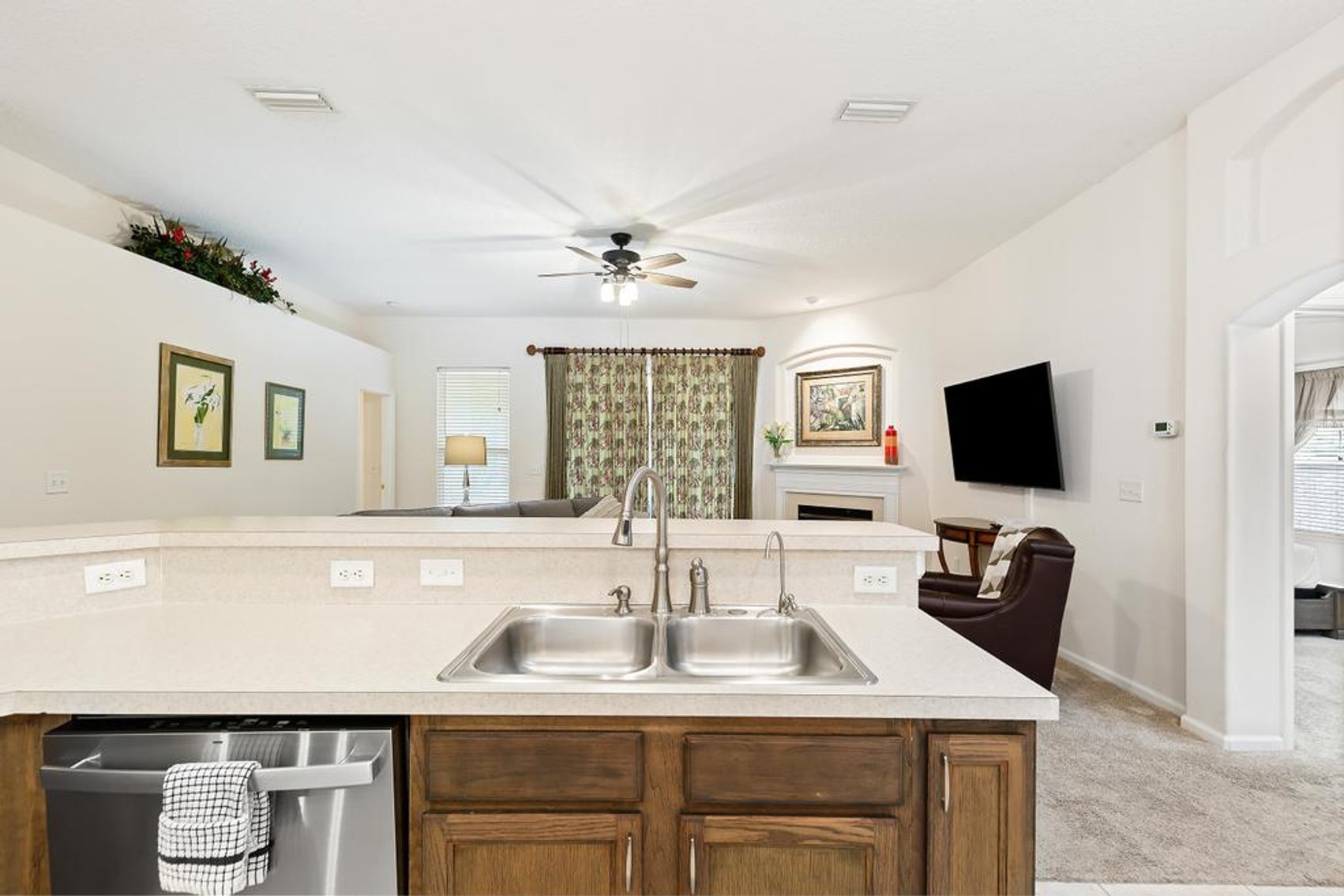 Image for Stunning Home in Prime Mandarin Location! 