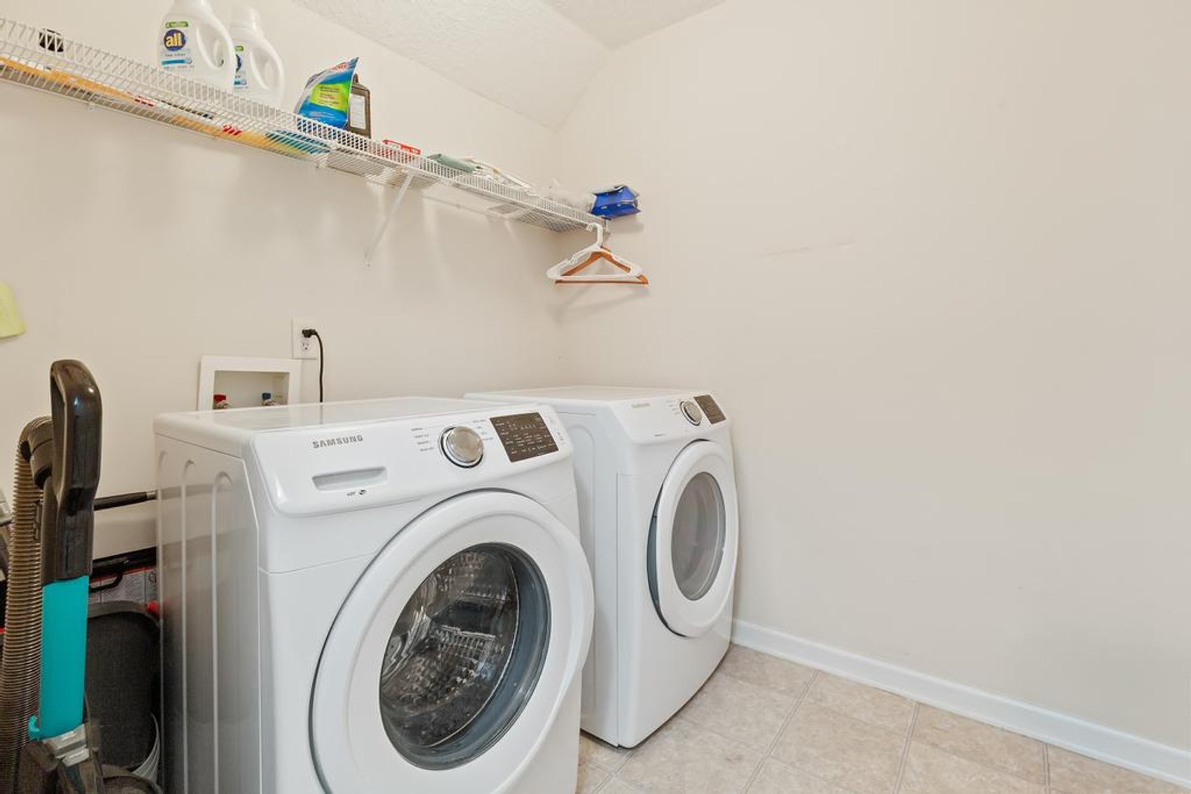 Image for Stunning Home in Prime Mandarin Location! 