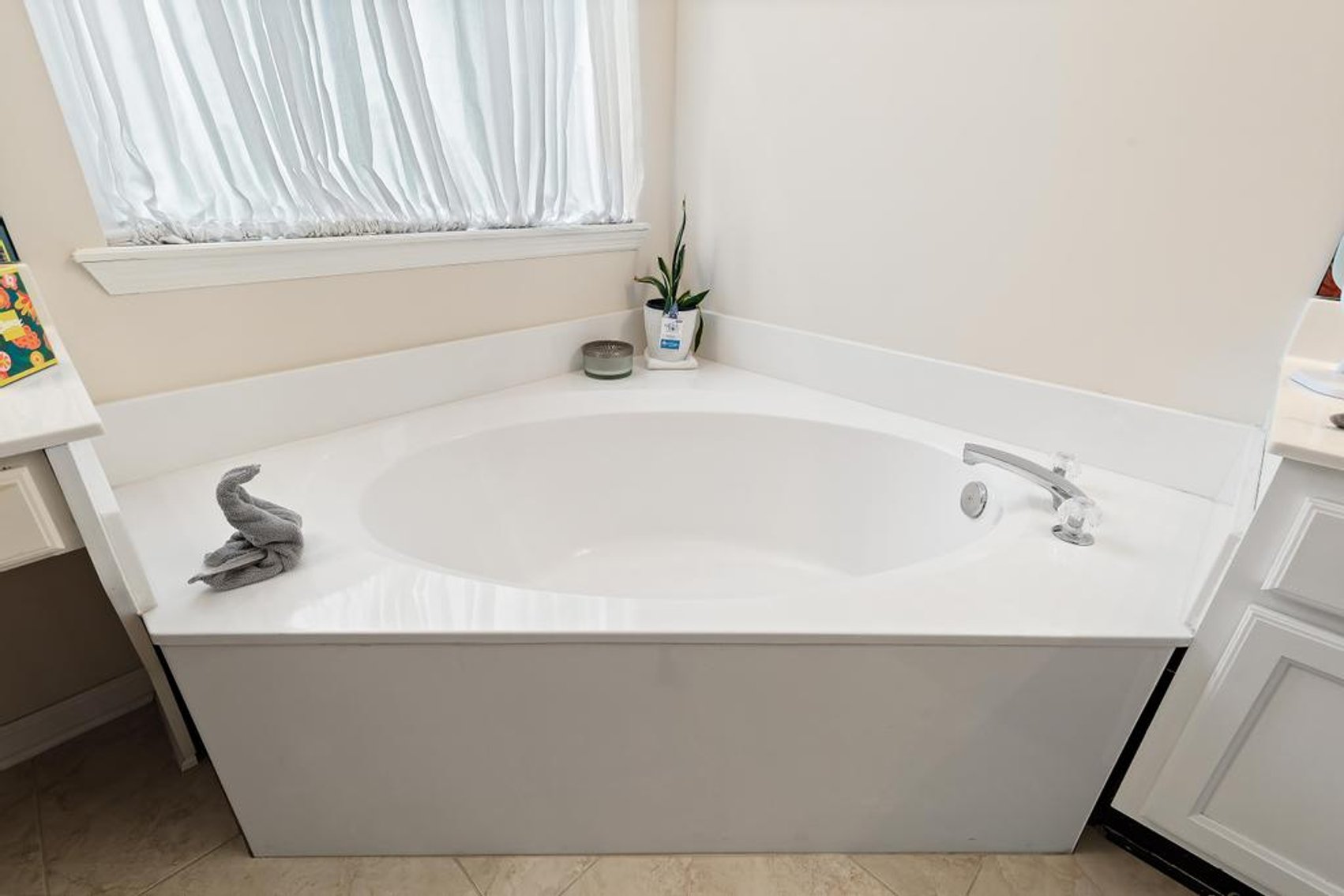 Image for Stunning Home in Prime Mandarin Location! 