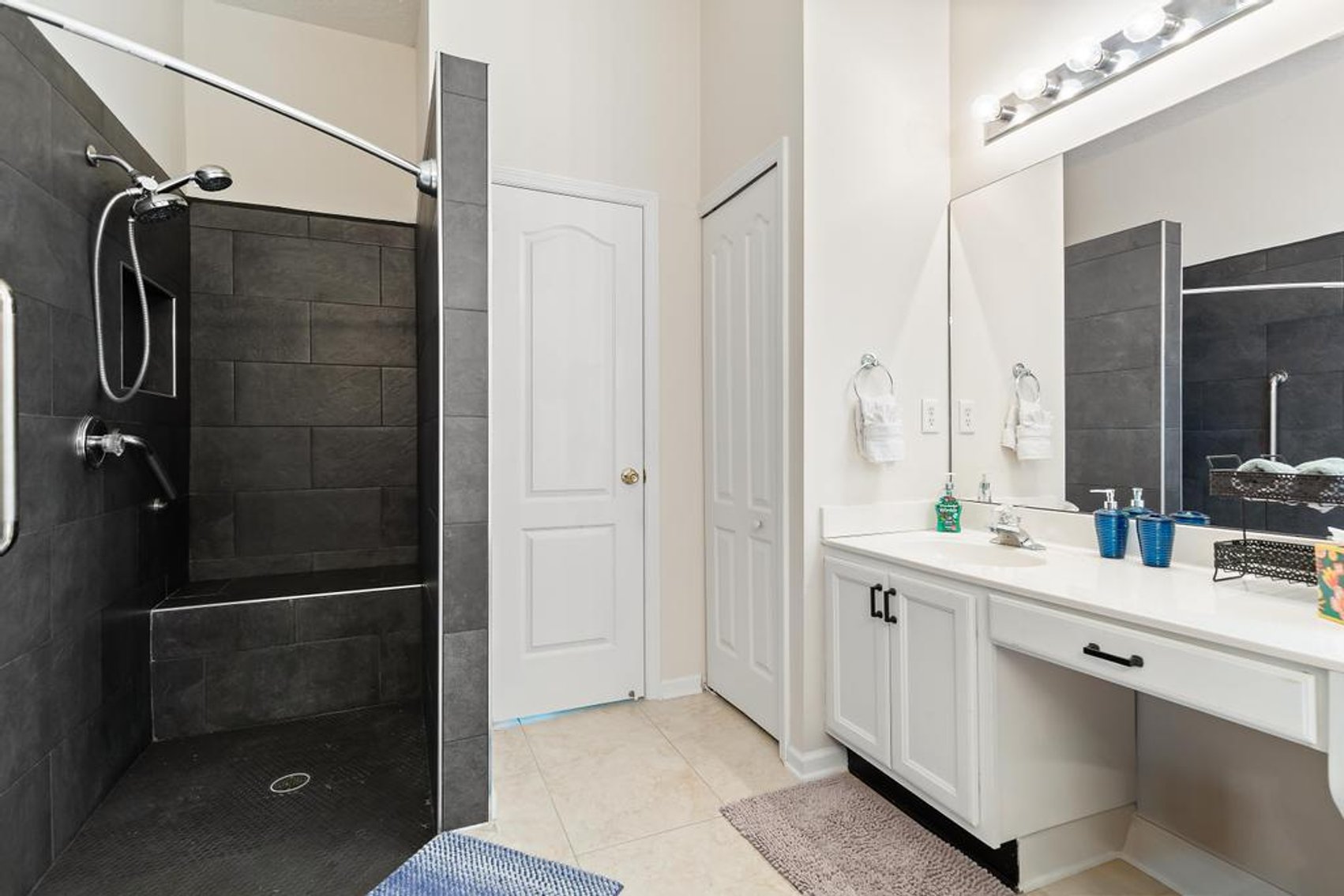 Image for Stunning Home in Prime Mandarin Location! 