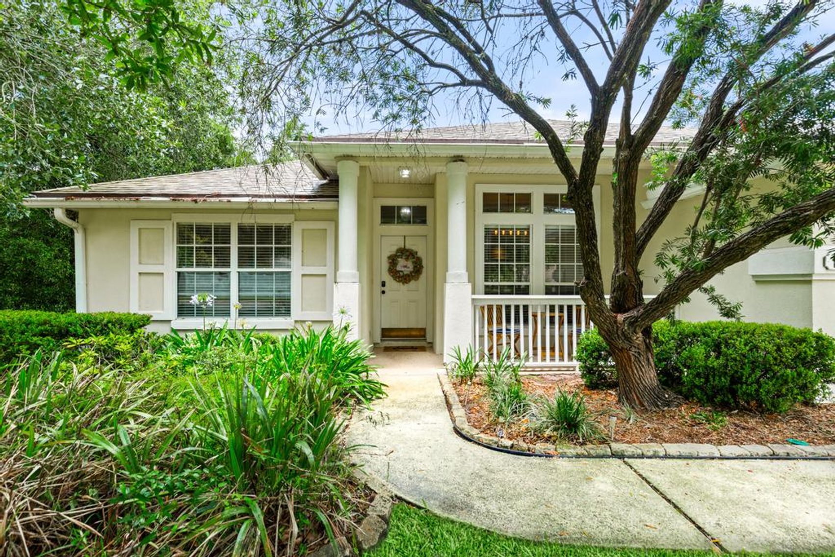 Image for Stunning Home in Prime Mandarin Location! 