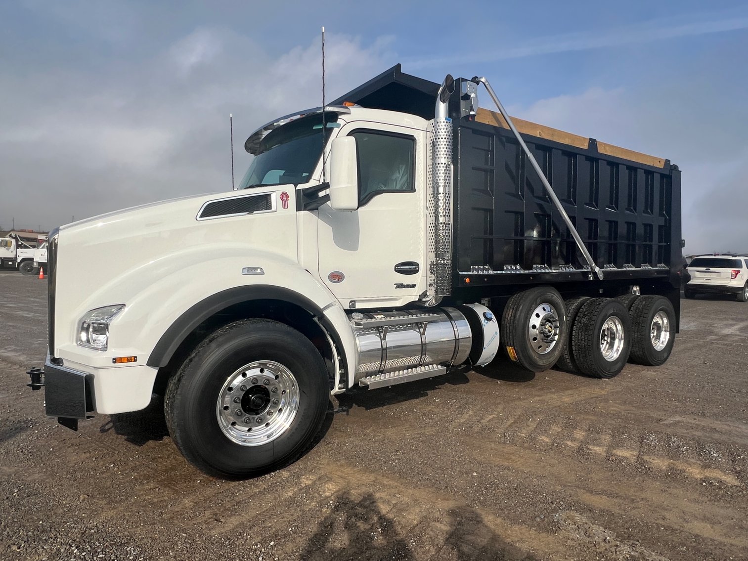 Image for DEC 14TH | RING 2 (Lots 336-570)LIVE ONSITE AUCTION with Online Bidding