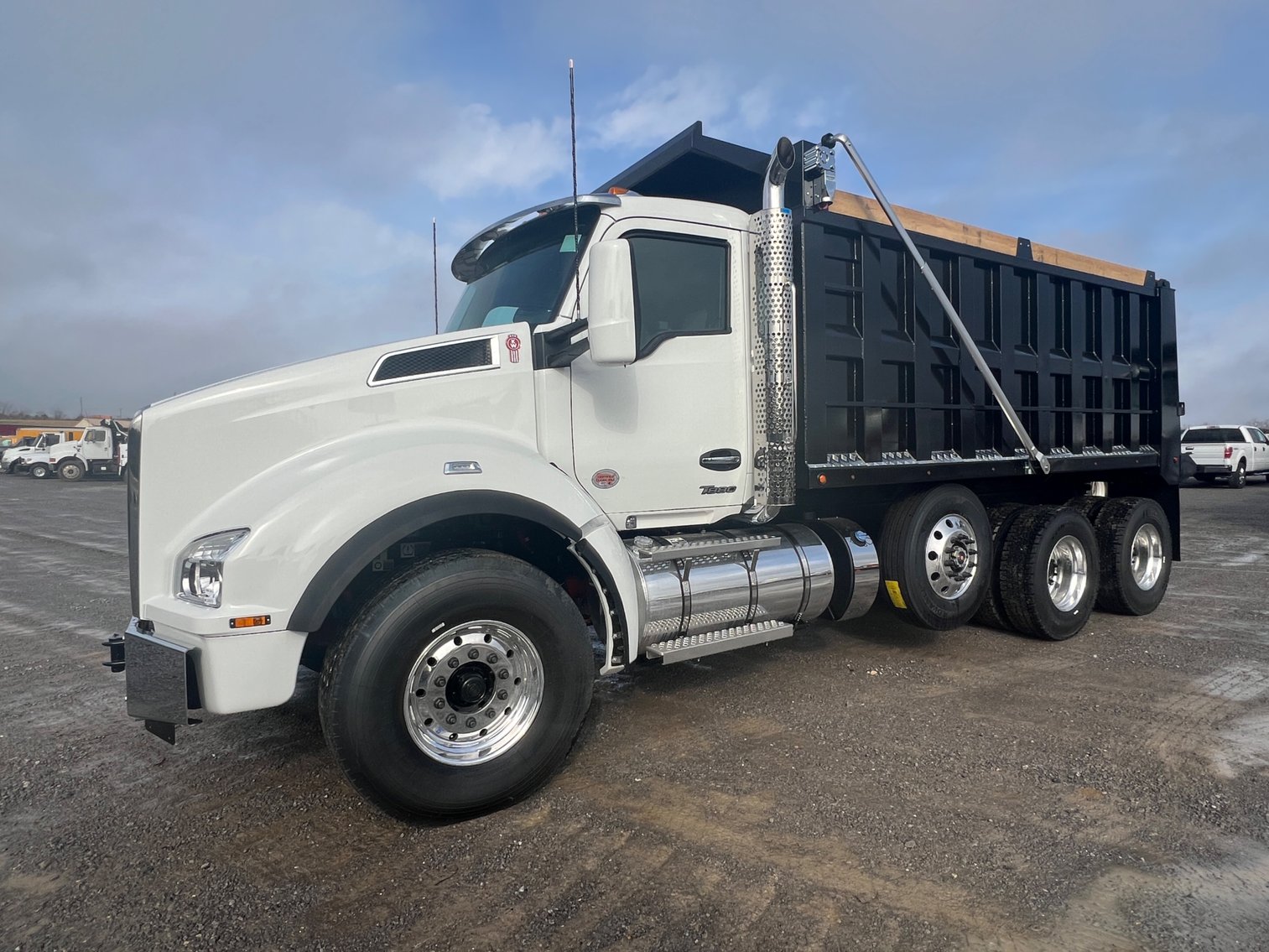 Image for DEC 14TH | RING 2 (Lots 336-570)LIVE ONSITE AUCTION with Online Bidding