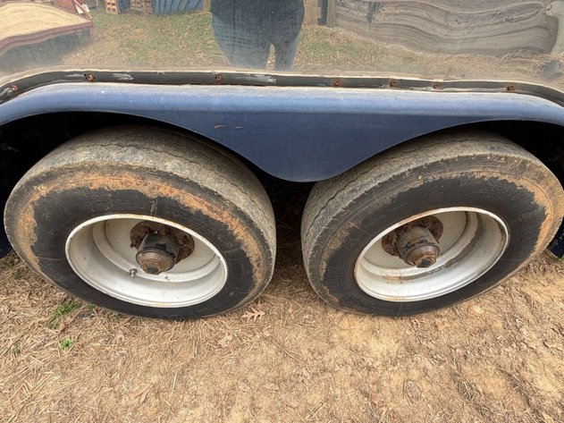 Image for 1997 GRAND PRIX 30' GOOSENECK LIVESTOCK TRAILER