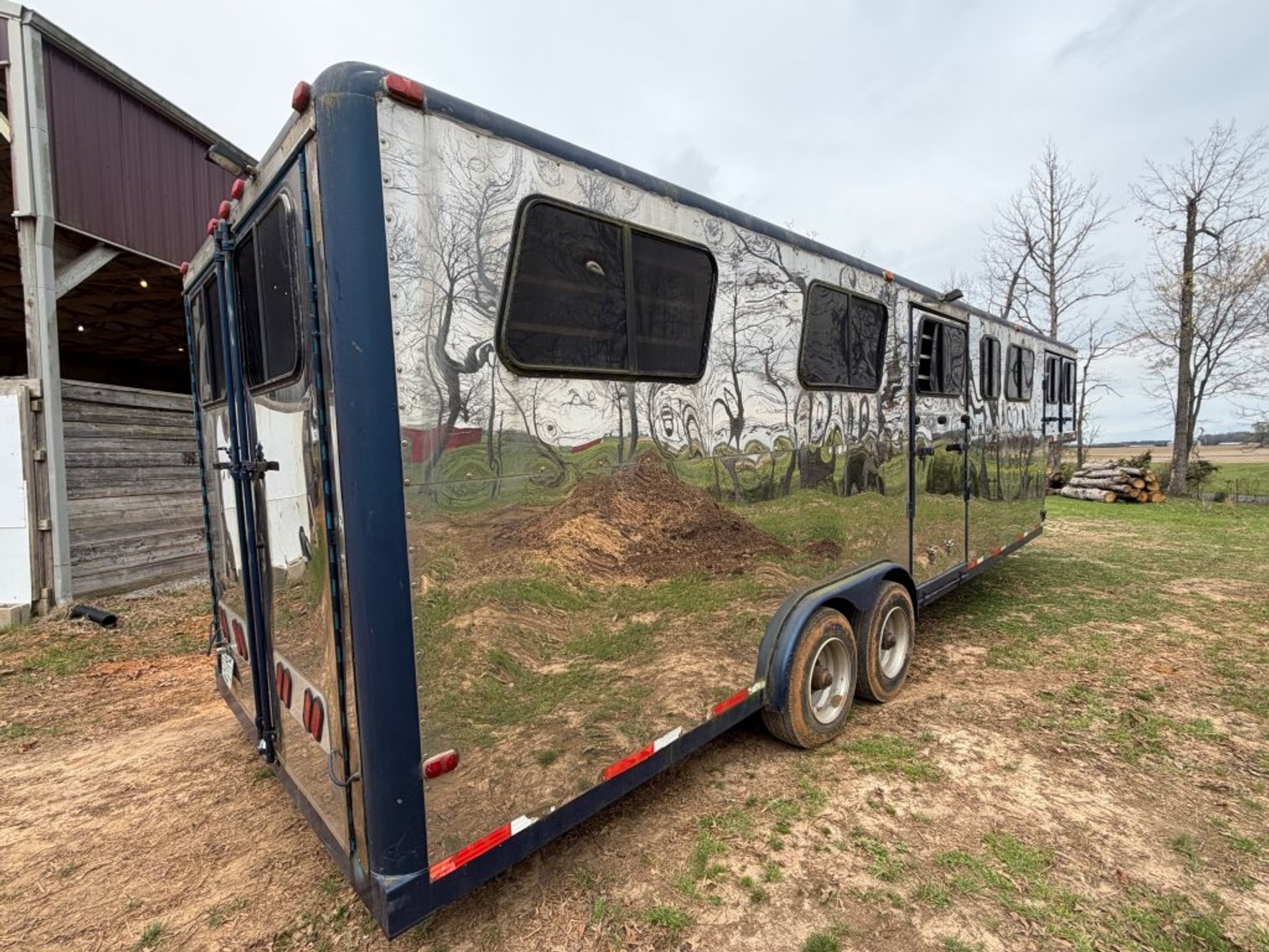 Image for 1997 GRAND PRIX 30' GOOSENECK LIVESTOCK TRAILER