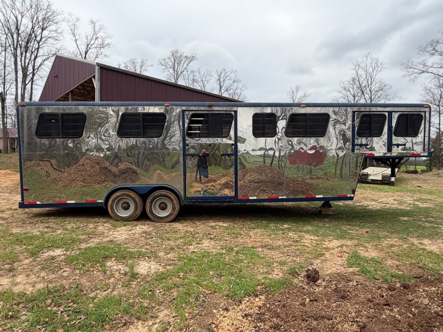 Image for 1997 GRAND PRIX 30' GOOSENECK LIVESTOCK TRAILER