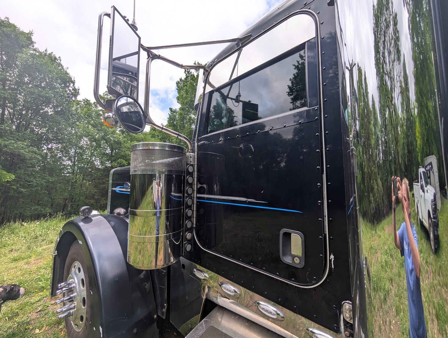 Image for 2005 PETERBILT 379 TANDEM AXLE TRUCK TRACTOR