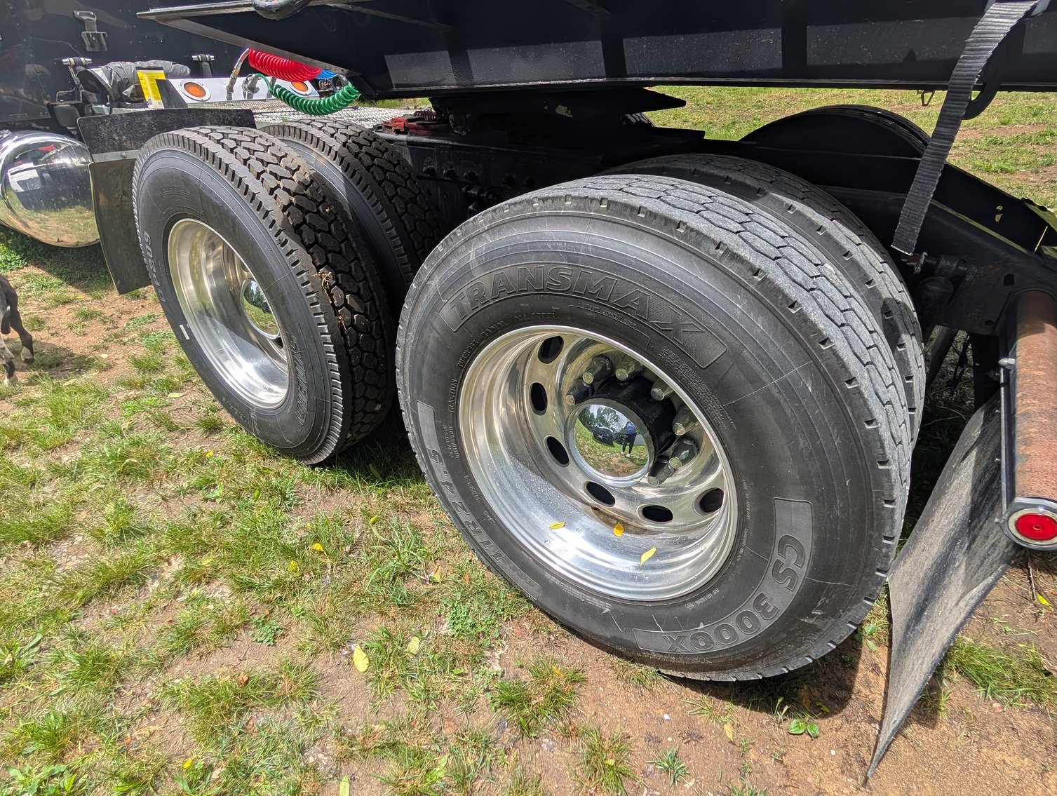 Image for 2005 PETERBILT 379 TANDEM AXLE TRUCK TRACTOR