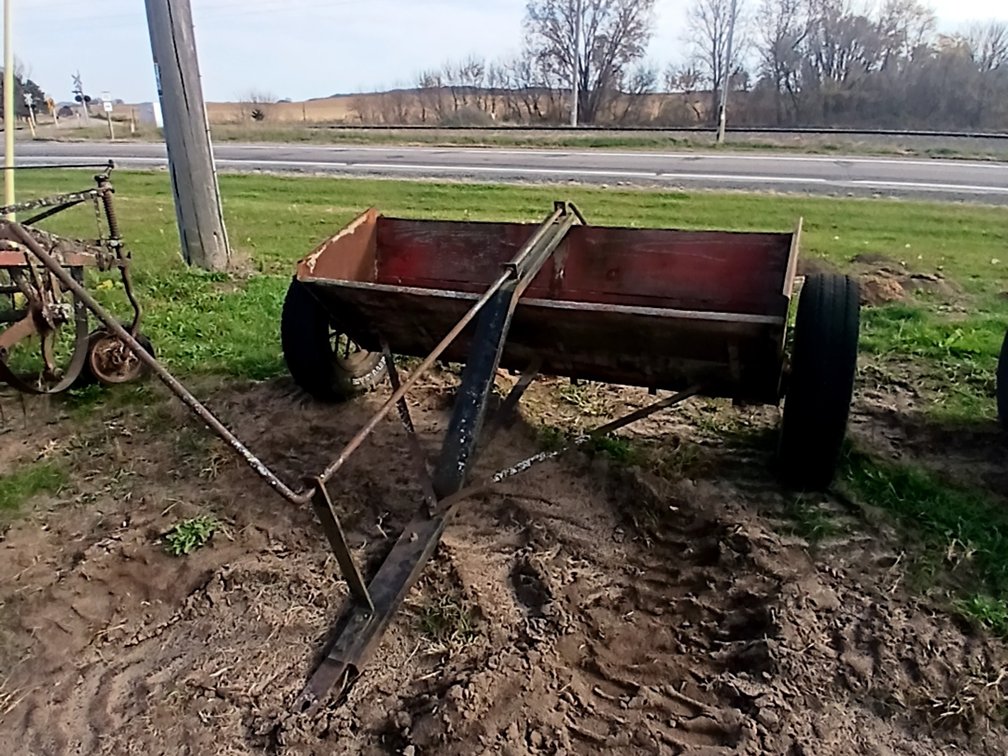 6' Lime Spreader