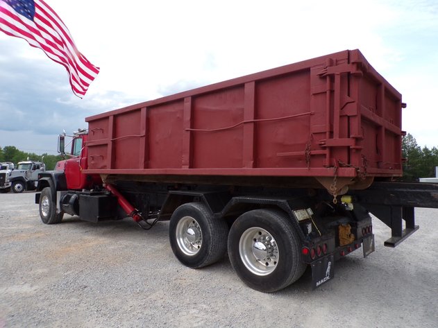 Image for 1996 MACK RD688S