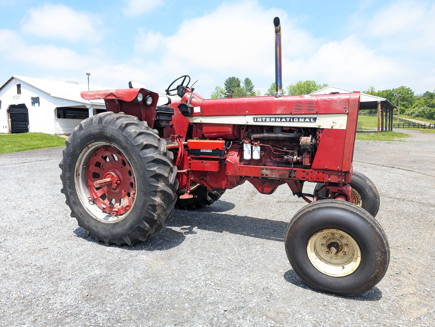 bid.damewoodauctioneers.com