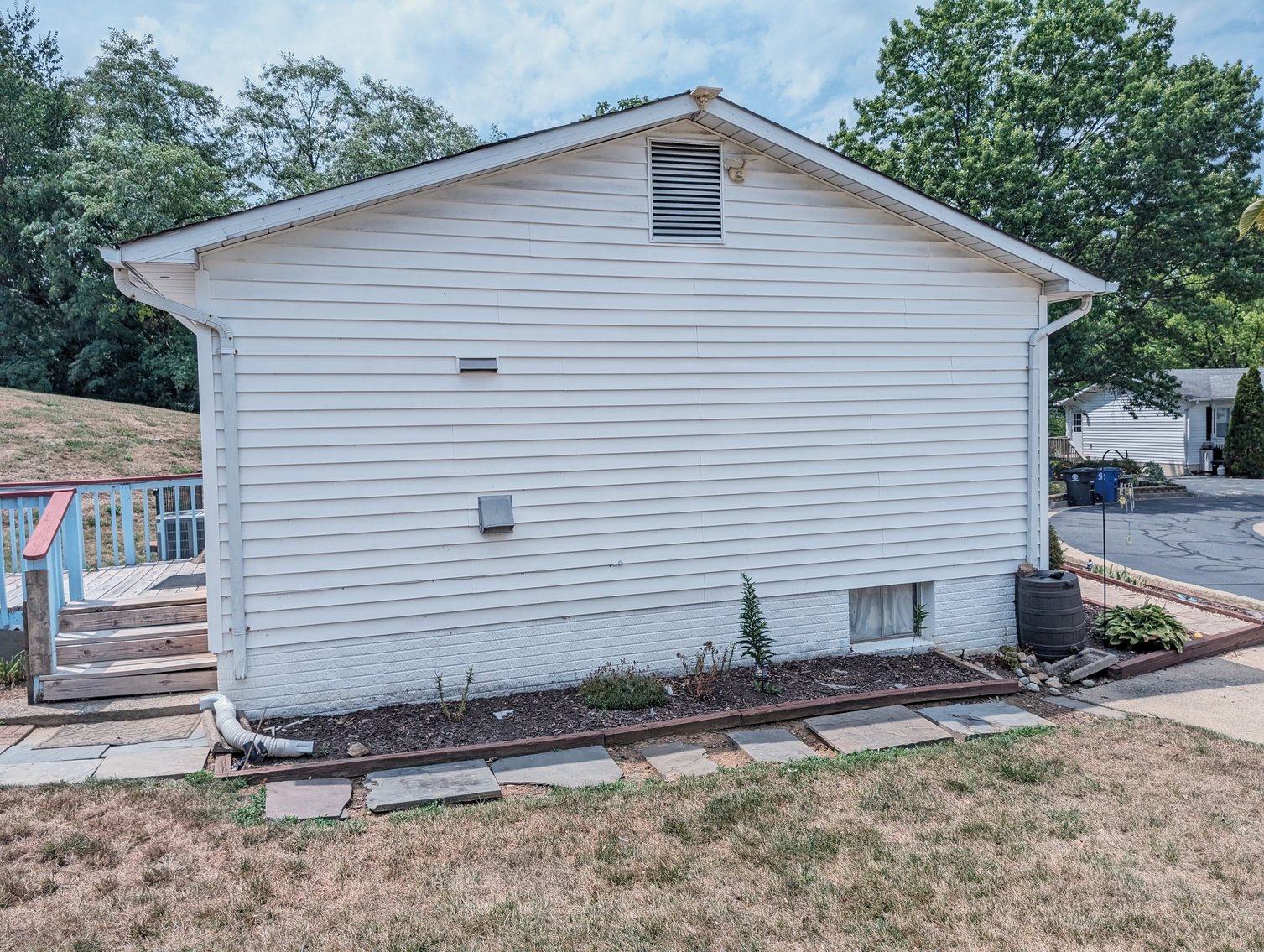 Image for 2 BR/2 BA Home in Oak View Neighborhood of Leesburg, VA--SELLING to the HIGHEST BIDDER!!