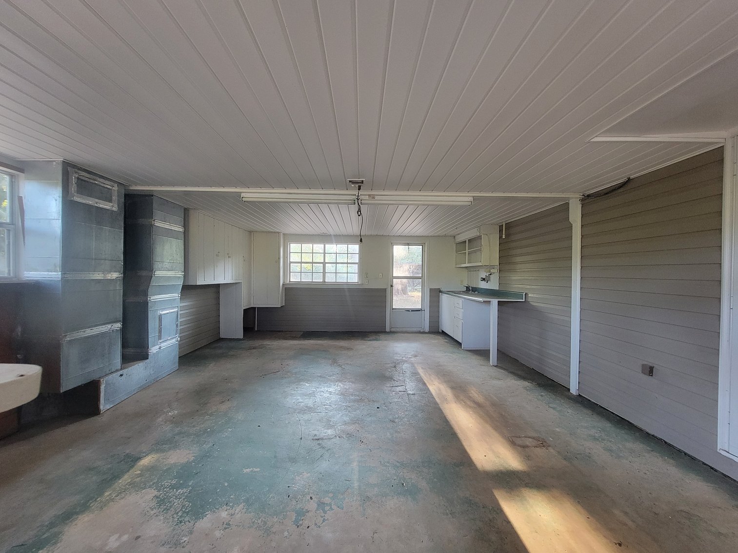 Image for Home with Outbuildings on 9 +/- Acres in Hollywood, Alabama SEPTEMBER 21st 10 AM (CT)