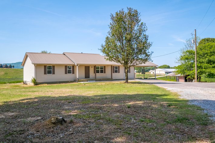 Image for 5 Bedroom, 2 Bath Home on 2 +/- AC plus (16) 40' x 500' Chicken Houses to be Disassembled 05.23.26