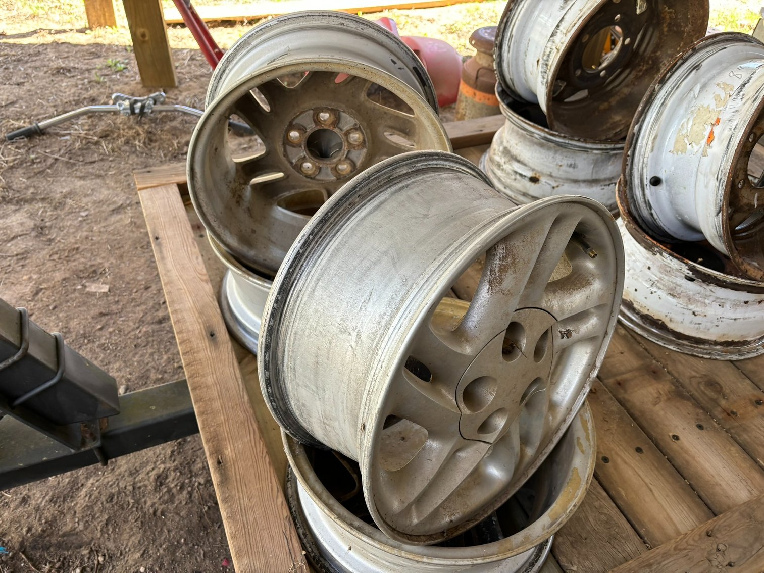 Handyman Surplus: Small Engine, 1984 Harris Pontoon Boat