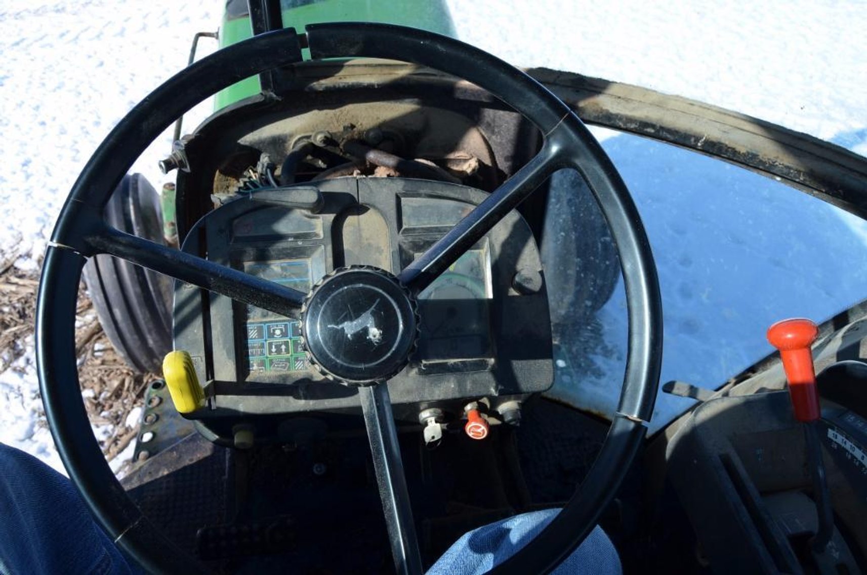 1990 John Deere 4255 Tractor