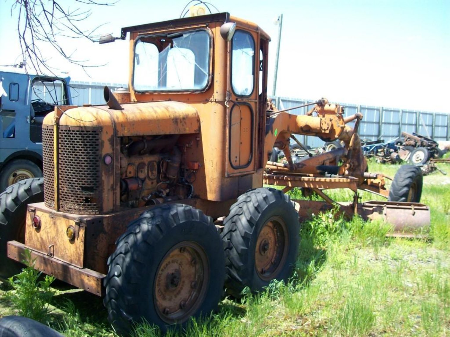 Marshall Truck Salvage Excess Equipment: Kenworth T300 Van, Trailer, Road Grader, Case 1840 Skid Steer and More