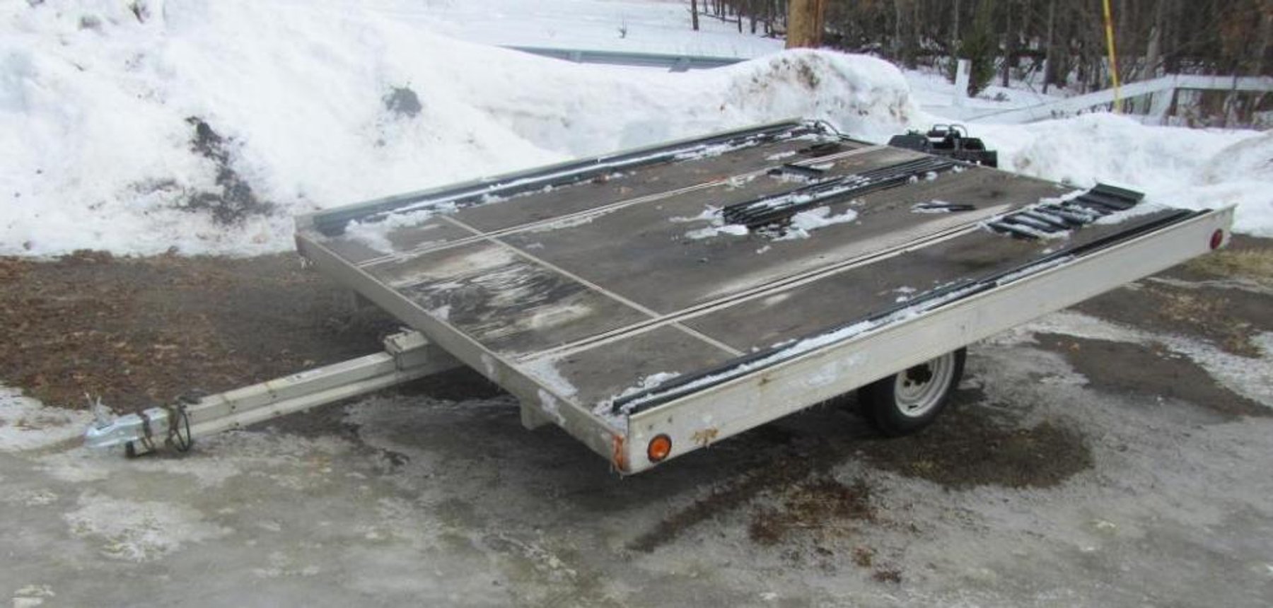 Ideal Corners April Consignment Auction