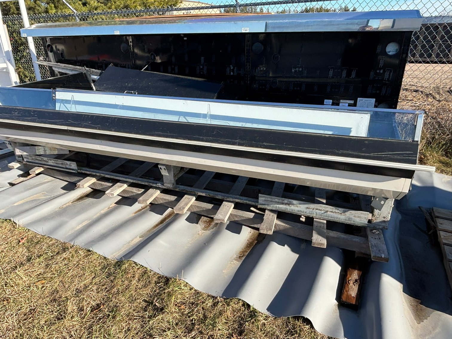 Roll Off & Commercial Restaurant Equipment to Surplus Ongoing Operations (152927)