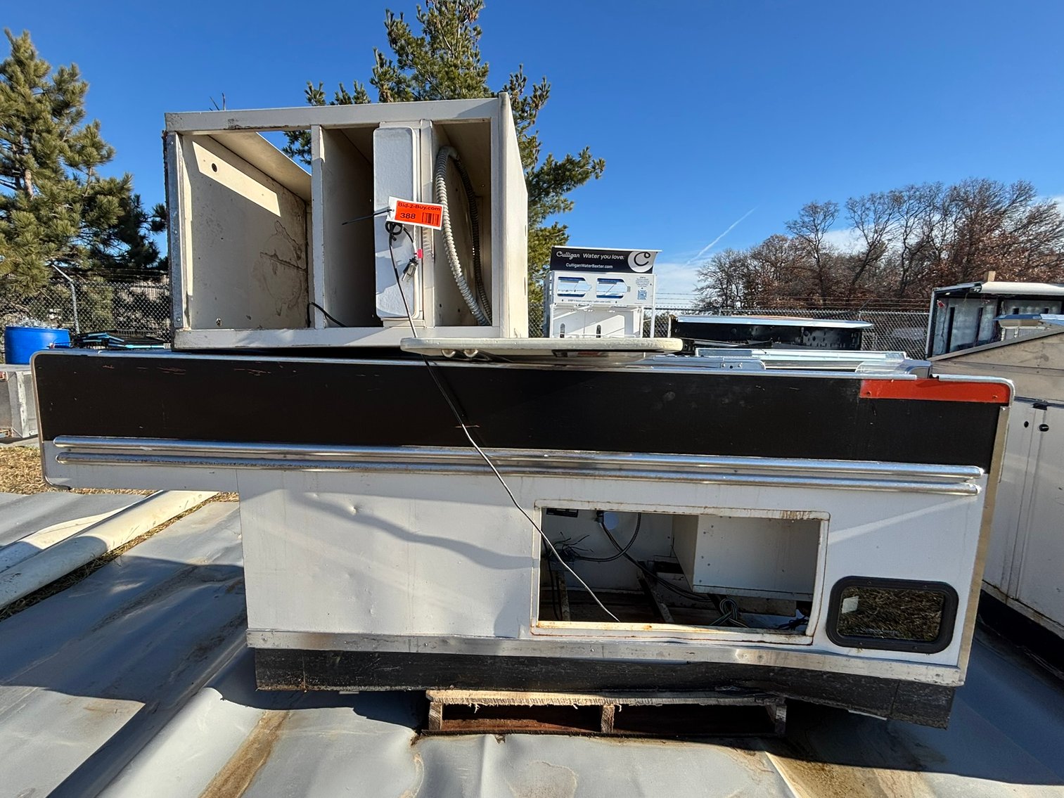 Roll Off & Commercial Restaurant Equipment to Surplus Ongoing Operations (152927)