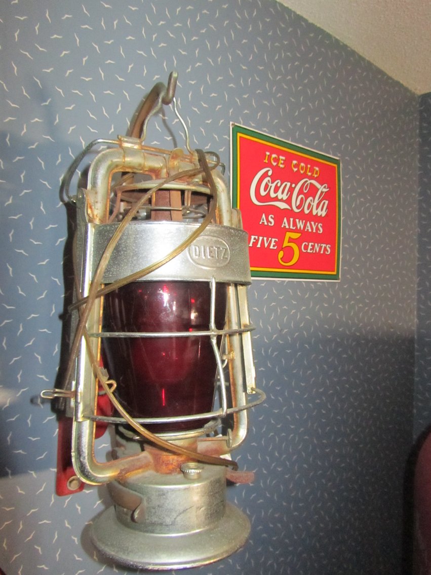 John and Bonnie Person Moving Auction, Baxter, MN (152005)