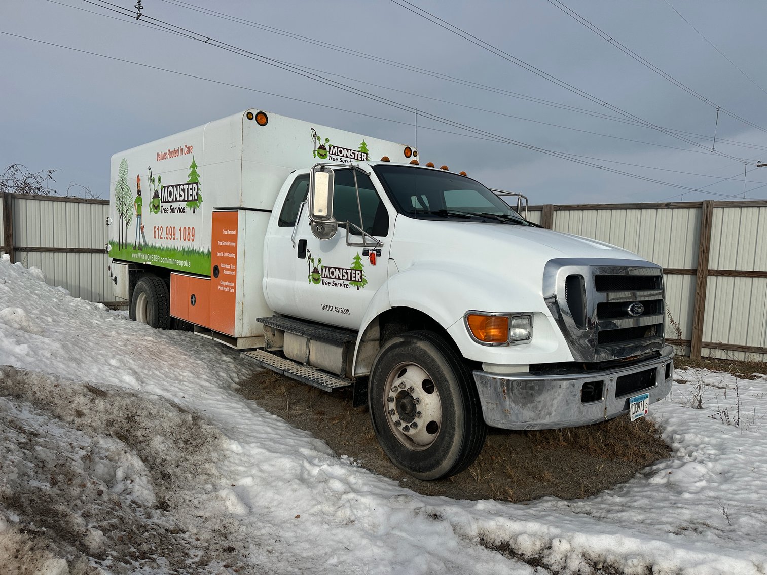 Semi & Box Truck Impound Auction in St. Cloud, MN (154220)
