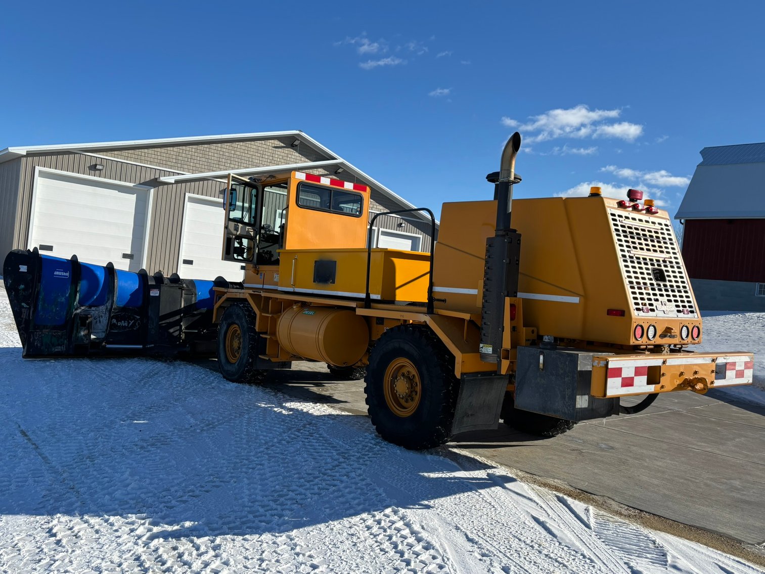 1996 Oshkosh H-2518 Truck With 27' Plow & Protech 14' Snow Pusher (157504)