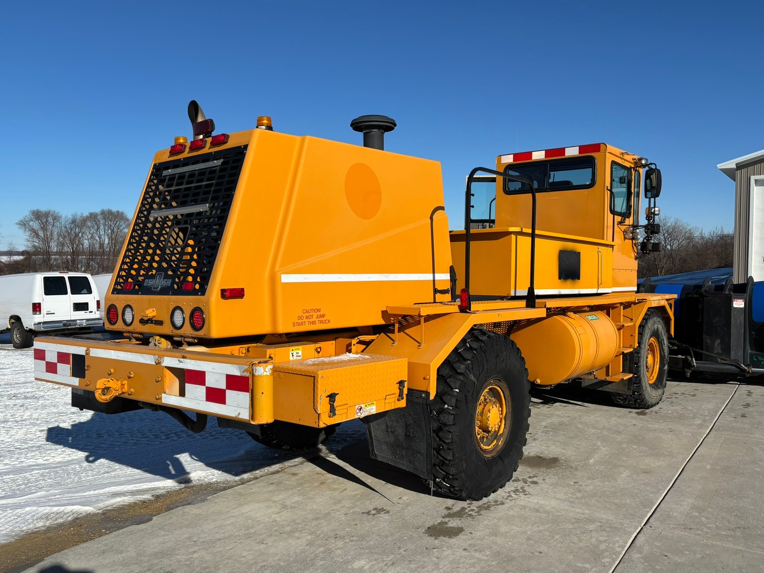 1996 Oshkosh H-2518 Truck With 27' Plow & Protech 14' Snow Pusher (157504)