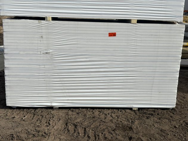 Image for GAF EnergyGuard Polyiso Insulation: Flat & Tapered (158071)