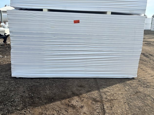 Image for GAF EnergyGuard Polyiso Insulation: Flat & Tapered (158071)