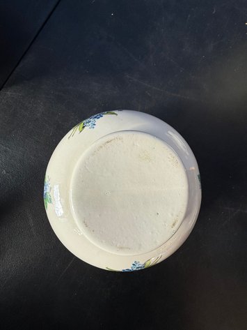Image for Living Estate Auction: Furniture, Collectible Dolls, Glassware & Décor (158985)