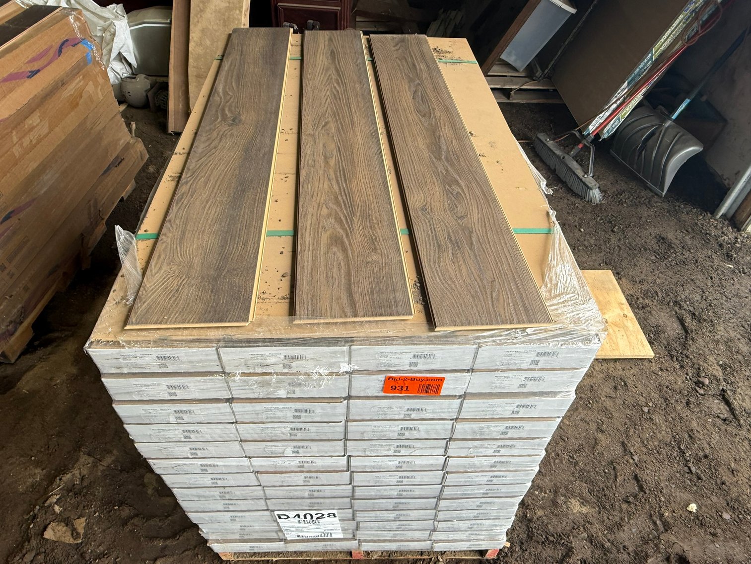 13 Pallets Flooring: Vinyl, Laminate & Engineered Hardwood #5 (159113)