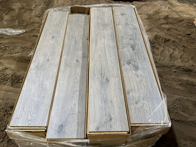 Image for 13 Pallets Flooring: Vinyl, Laminate & Engineered Hardwood #5 (159113)