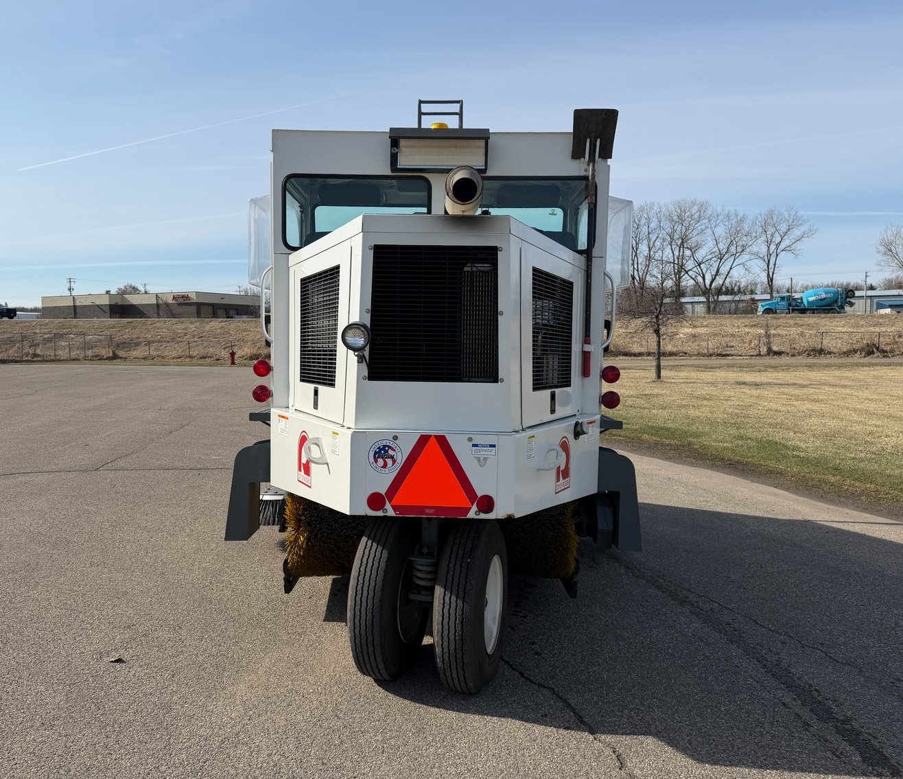 City of Rogers: 2004 Elgin Pelican Series SE Sweeper (160011)