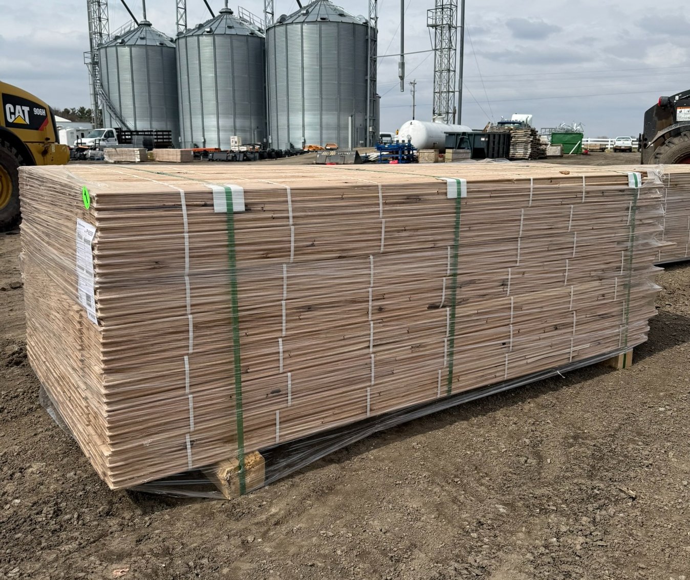 Unfinished Hardwood: White & Red Oak